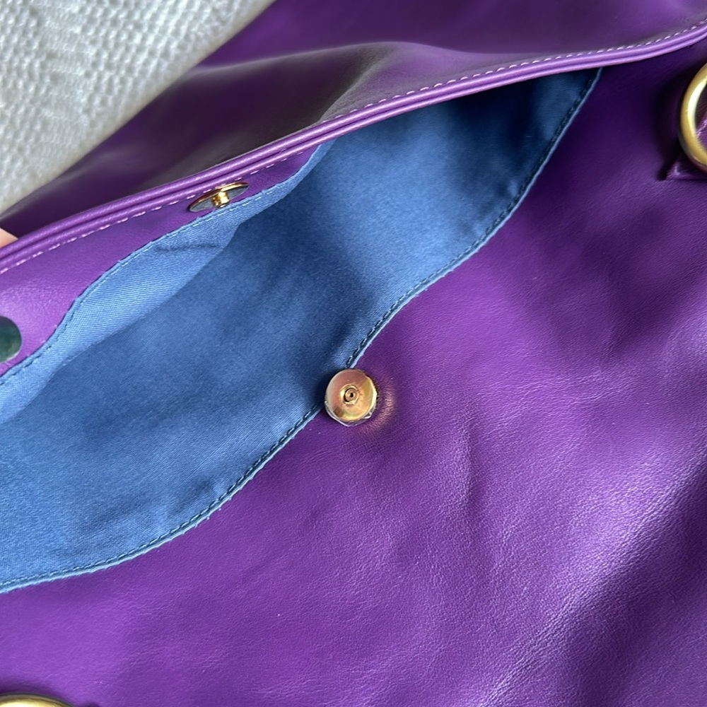 Multi Functional Crossbody Handbag - Picture 3 of 7